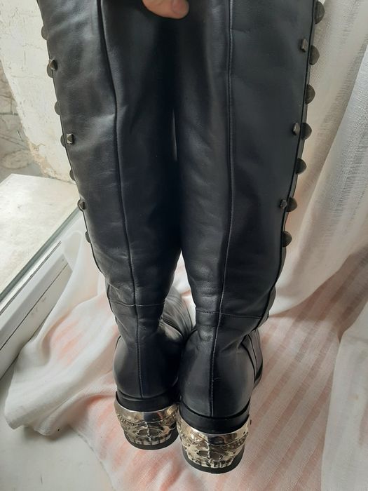 Продам Кожанные сапоги