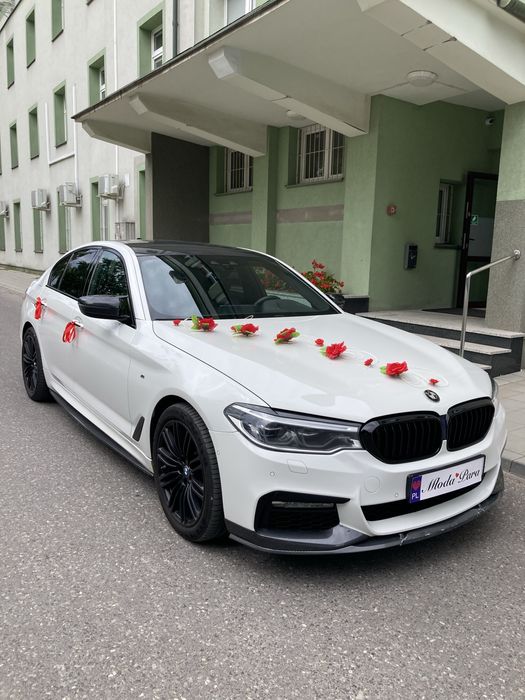 Samochod do slubu z kierowca BMW 5 auto do slubu biale bmw na wesele