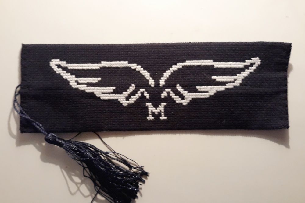 Marcadores de livros em ponto cruz