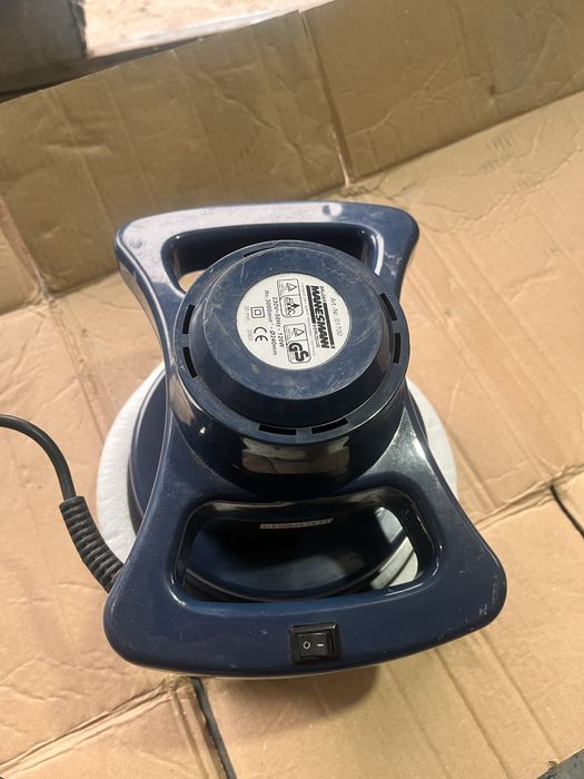 Продаю поліровочну машинку