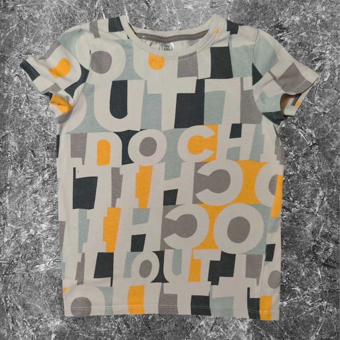 1 szt. T-shirt bawełniany, rozmiar 116/122 cm