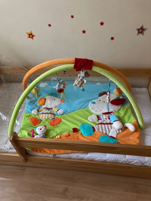 Mata edukacyjna/sensoryczna z pałąkami BabyFehn