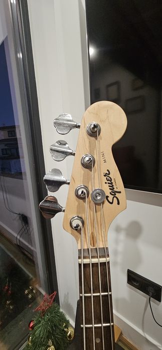 Squier mini precision