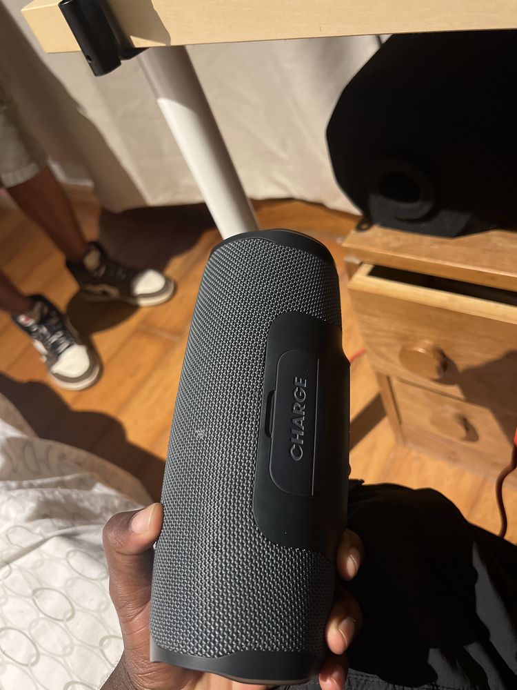 JBL CHARGE ASSENTIAL2
