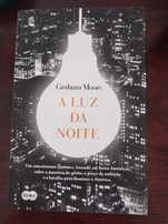 A Luz da Noite- Graham Moore 
de Graham Moore