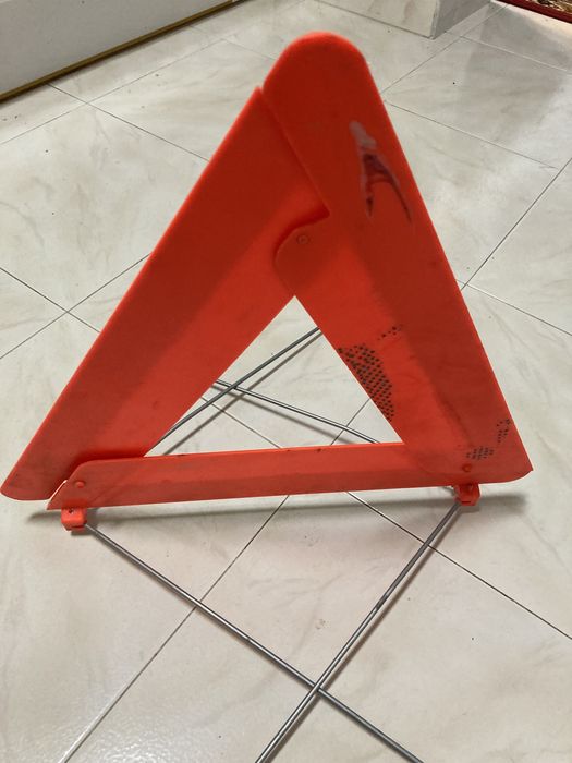 Triangulo sinalisacao e chave