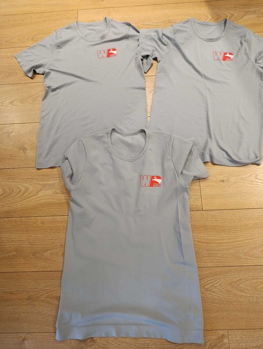 Trzy koszulki sportowe wojskowe 504A/MON