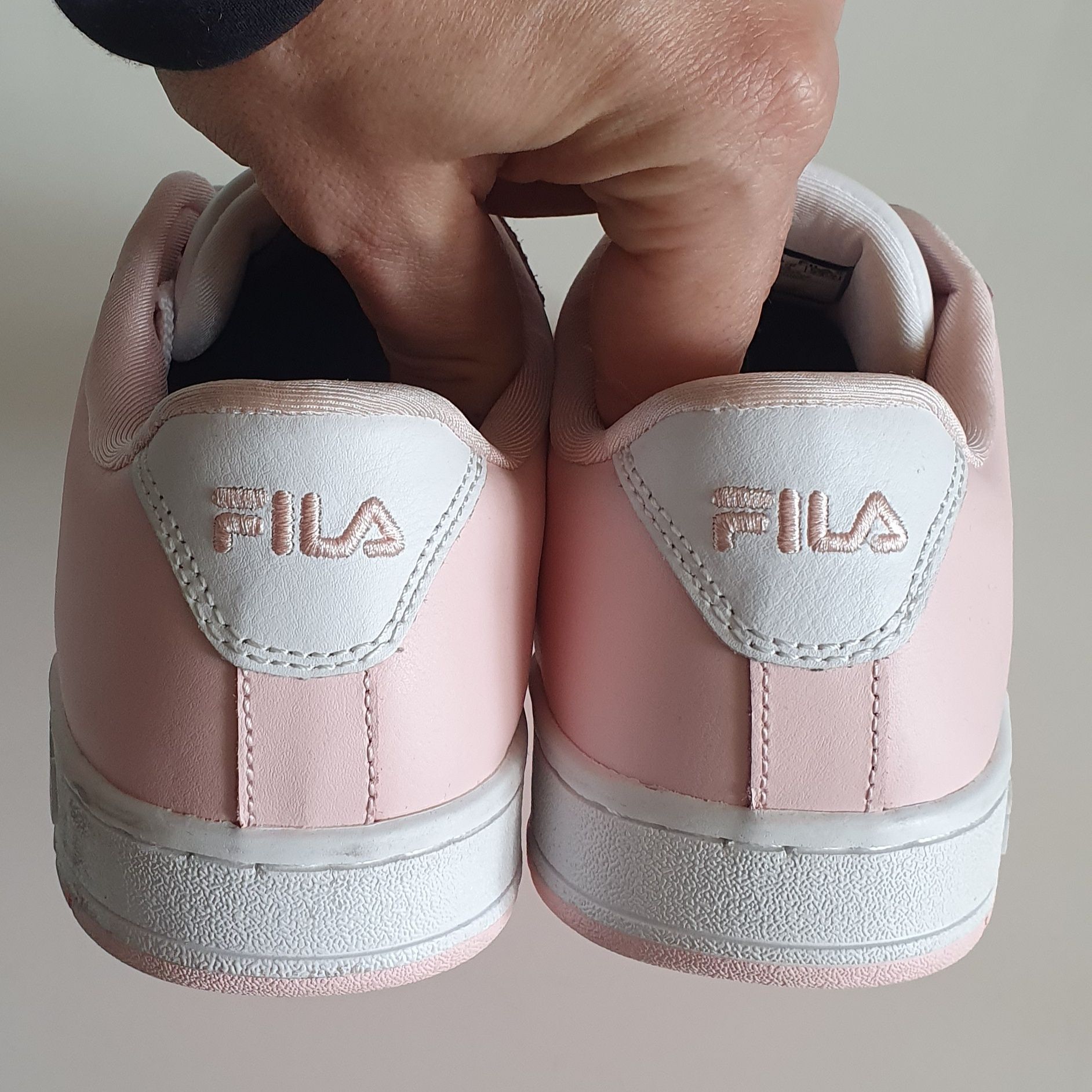 FILA roz. 37.5 skóra naturalna stan idealny adidasy sportowe