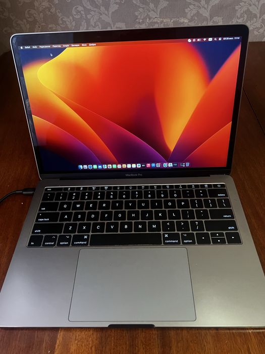 Продам Makbook pro 13