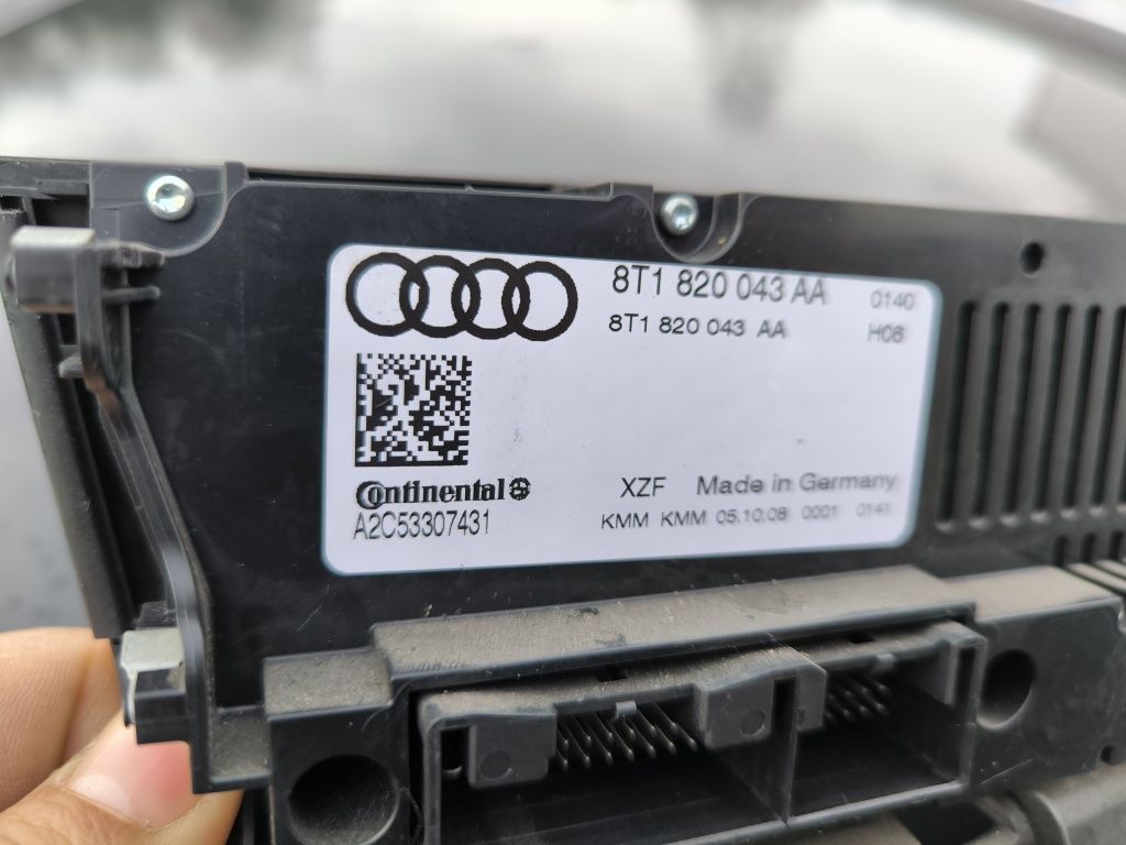 Audi A4 B8 panel klimatyzacji