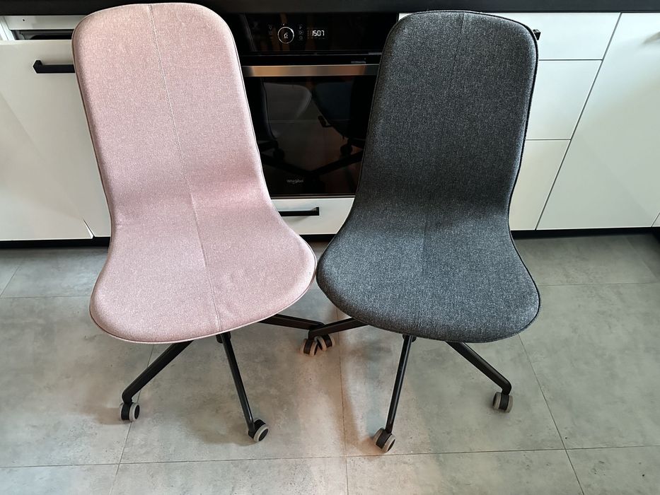 Krzesło biurowe LANGFJALL Ikea różowe