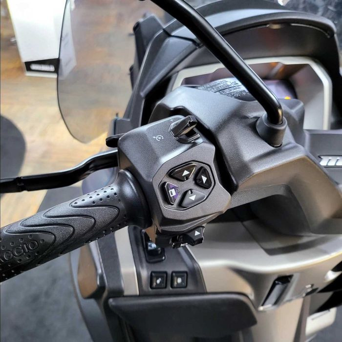 Piaggio MP3 530 Exclusive 2022