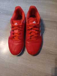 Sprzedam halówki czerwone Adidas rozmiar 38