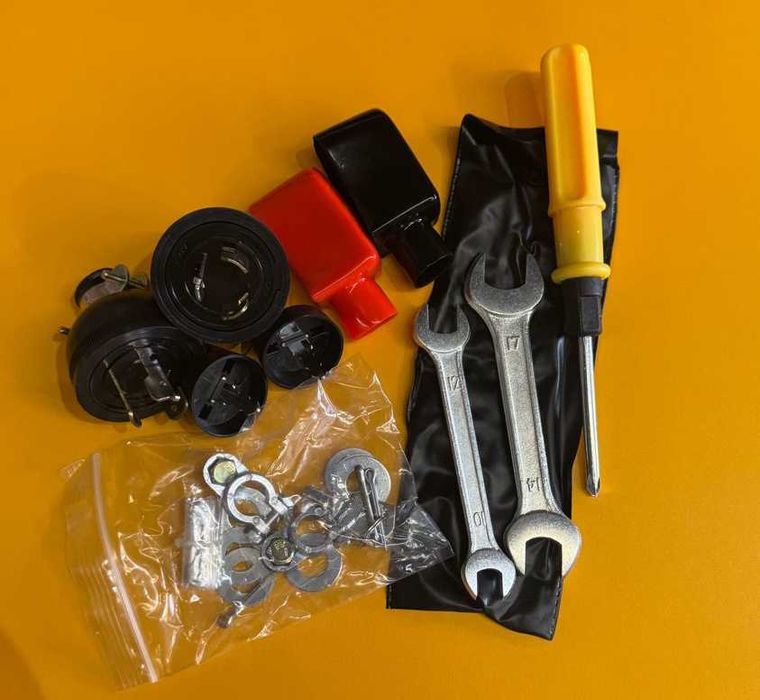 Дизельный генератор 5 кВт AVR, электростартер, закрытый корпус, колеса