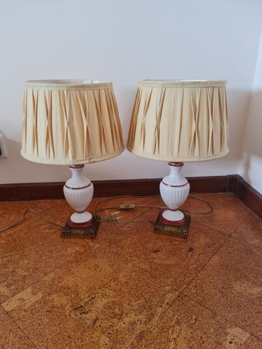 Par de candeeiros porcelana