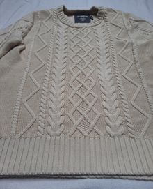 Beżowy sweter klasyczny bogaty splot bawełna dobry skład H&M L.O.G.G.