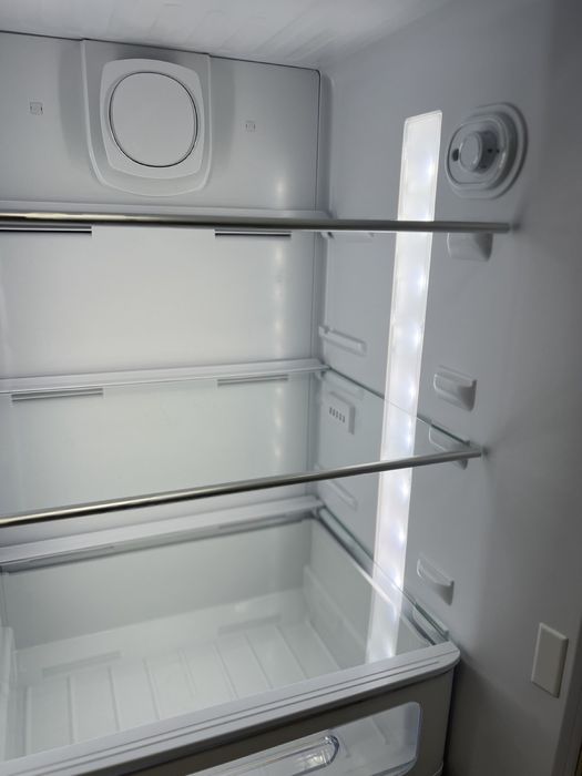 Холодильник Smeg FAB30RCR3