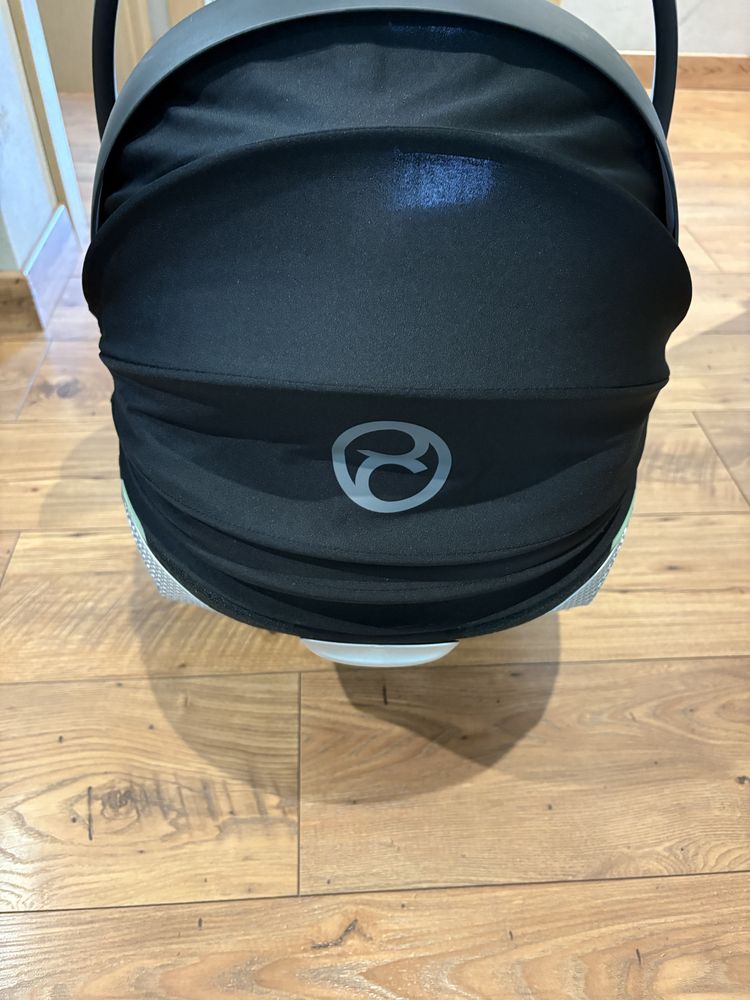 Cybex® 360 stopni Cloud T i-Size Plus + isofix