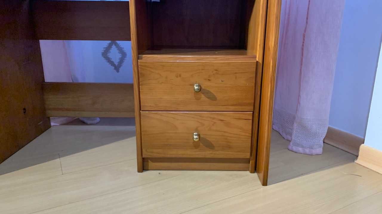 Secretaria em madeira pinho