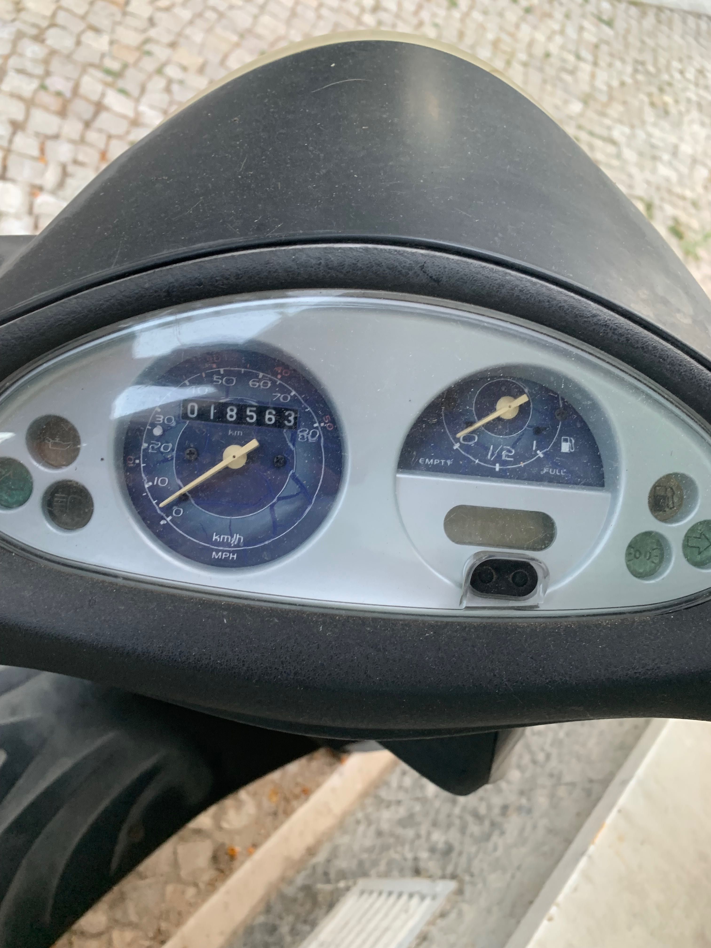 Piaggio fly 50 4T