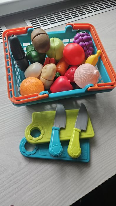 Ігровий набір Battat Lite Овочі та фрукти на липучках