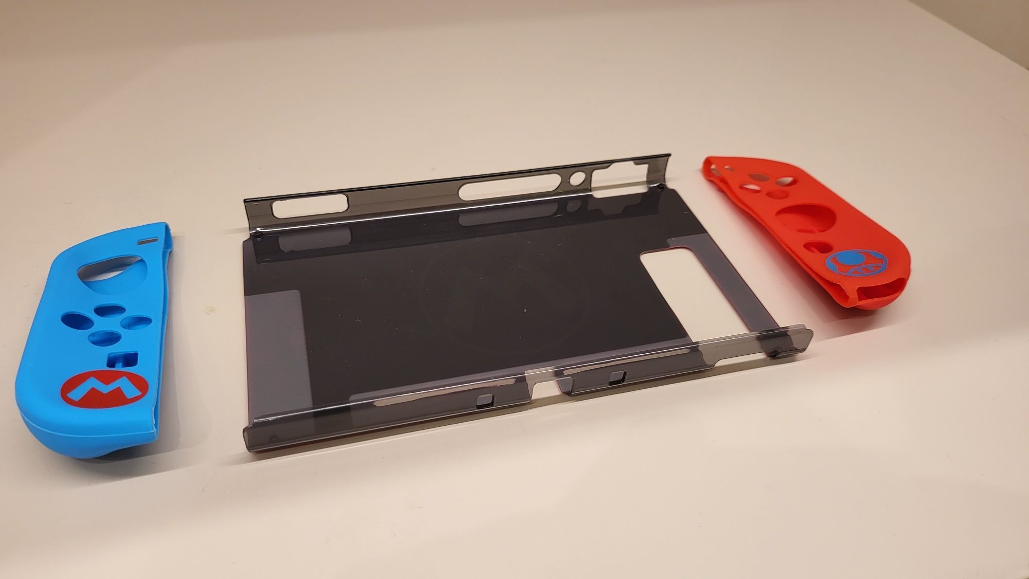 Proteções Oficiais Mario para Nintendo Switch e Joy Cons