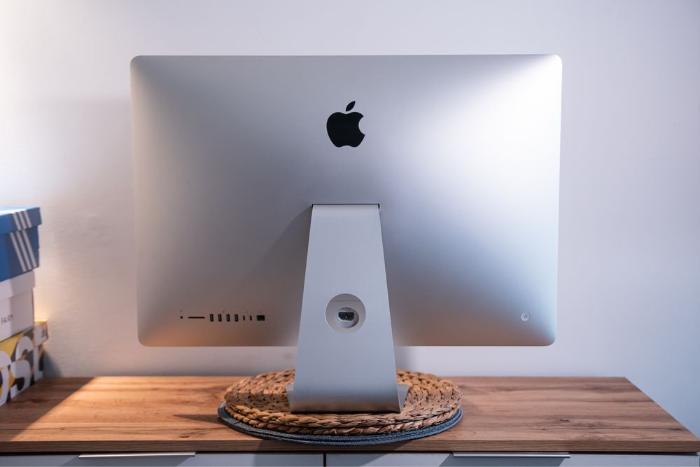 Komputer stacjonarny iMac Retina 5k 27’ 3.8GHz i5 / 48GB RAM / 2TB SSD