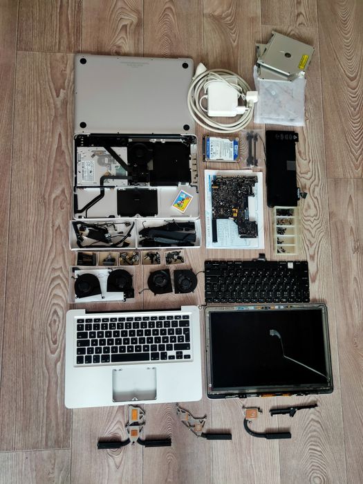 Недорого запчасти на Macbook pro a1278 a1286