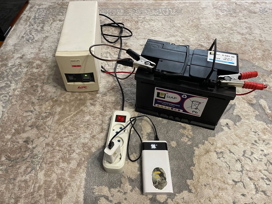 Інвертор ДБЖ APC Back-UPS 650