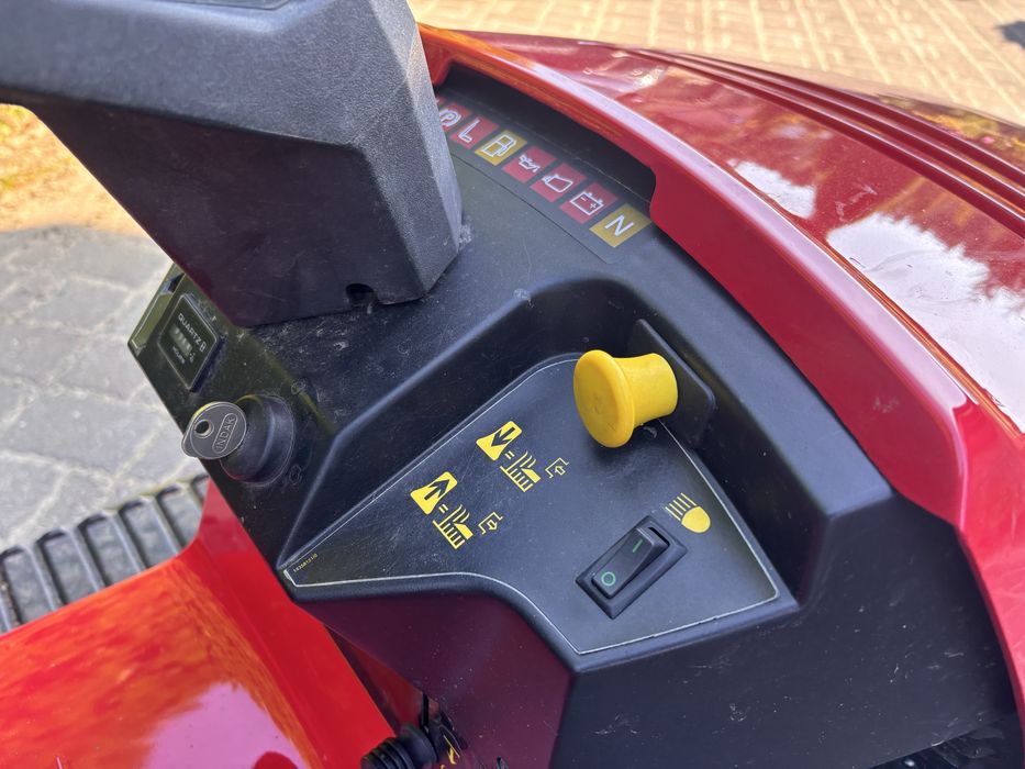 Traktorek Kosiarka Honda 2220 Hydrostatic 20KM V2 kosz 122cm kosa PŁUG