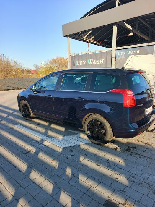Терміново!!! Продам Peugeot 5008