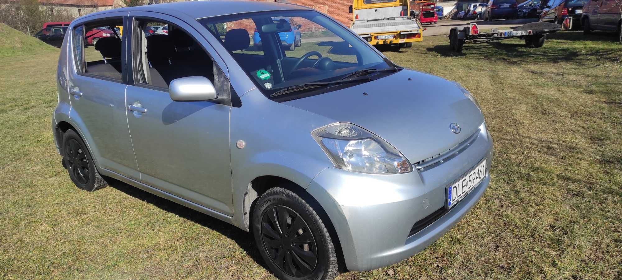 daihatsu sirion 1,3 napęd na 4 koła