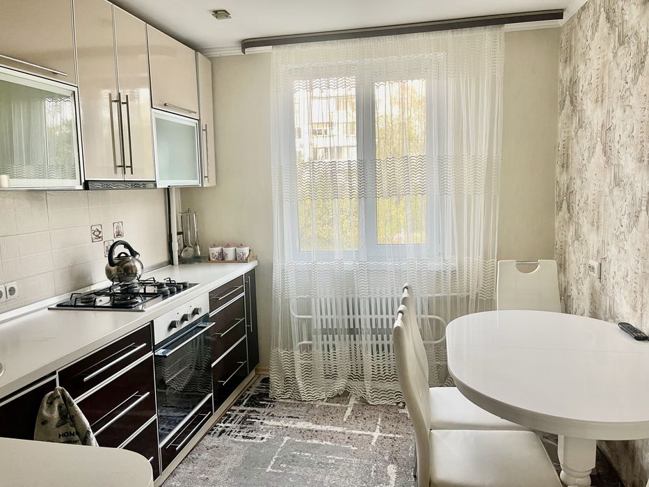 Продам 3 кімнатну квартиру