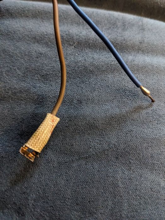 Kabel zasilający 2x 1.8m z wtyczką euro do lampki, radia, led