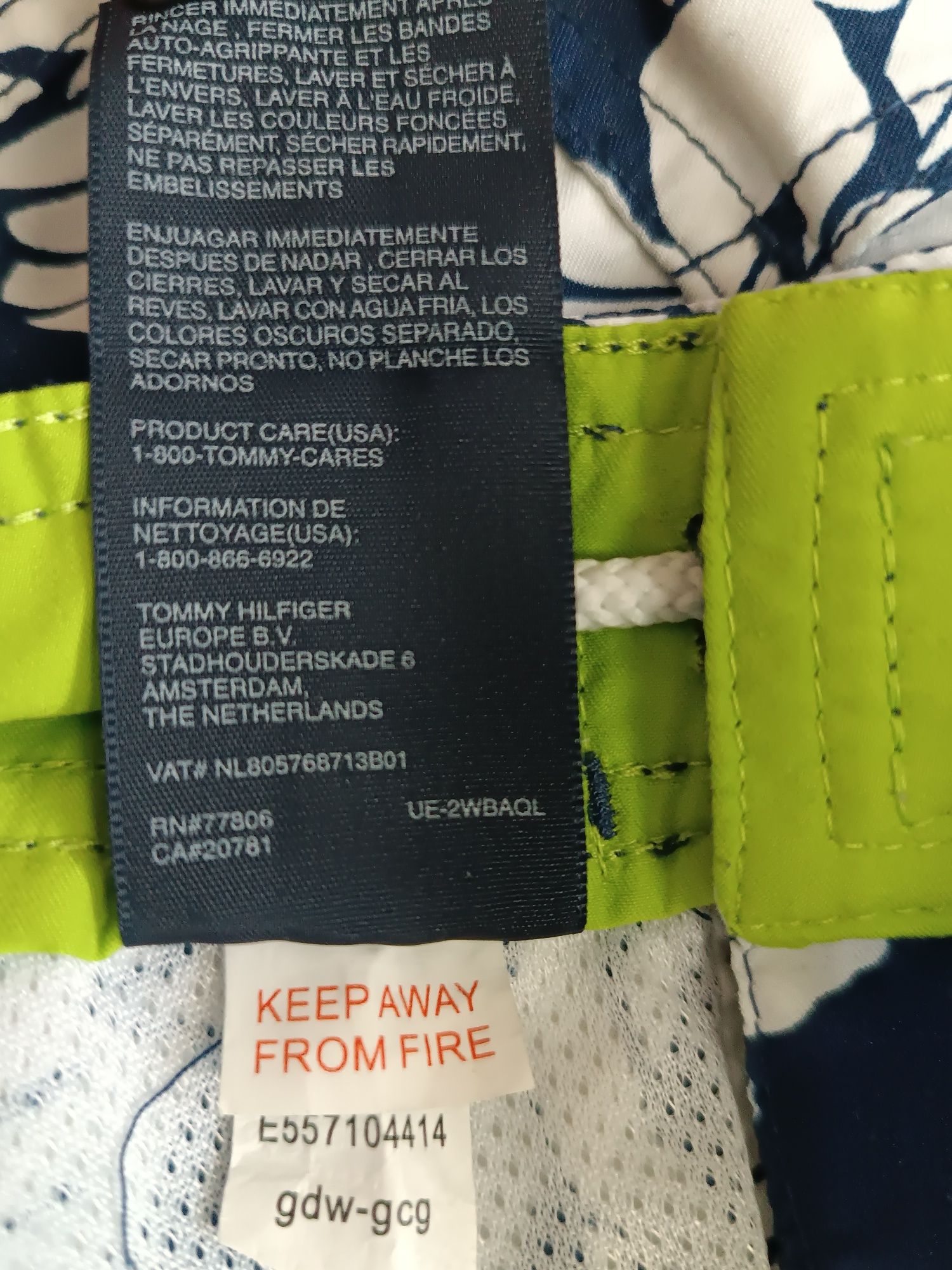 Tommy Hilfiger spodenki kąpielowe roz 14 lat