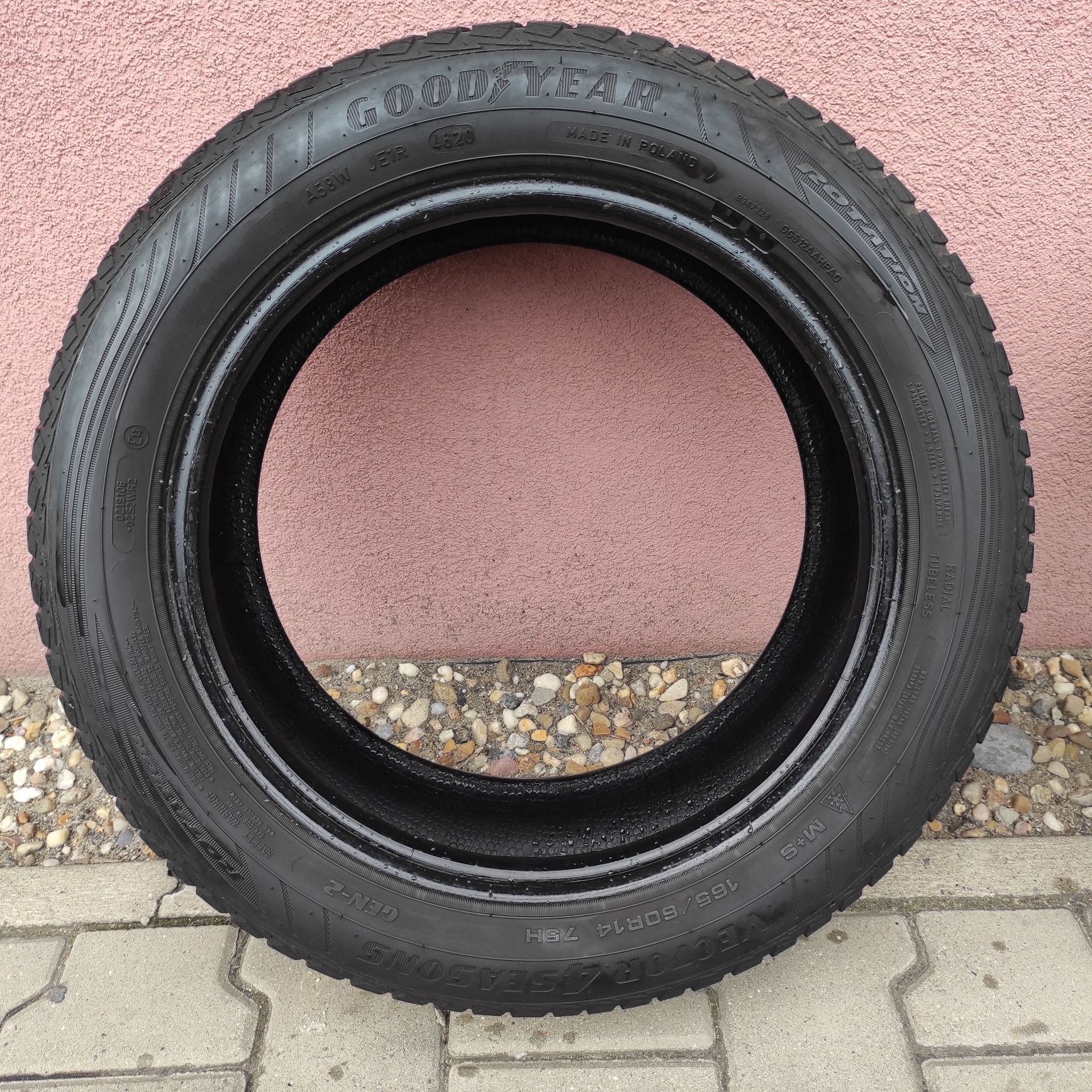 Opony wielosezonowe Goodyear Vector 4 seasons komplet 4 szt.