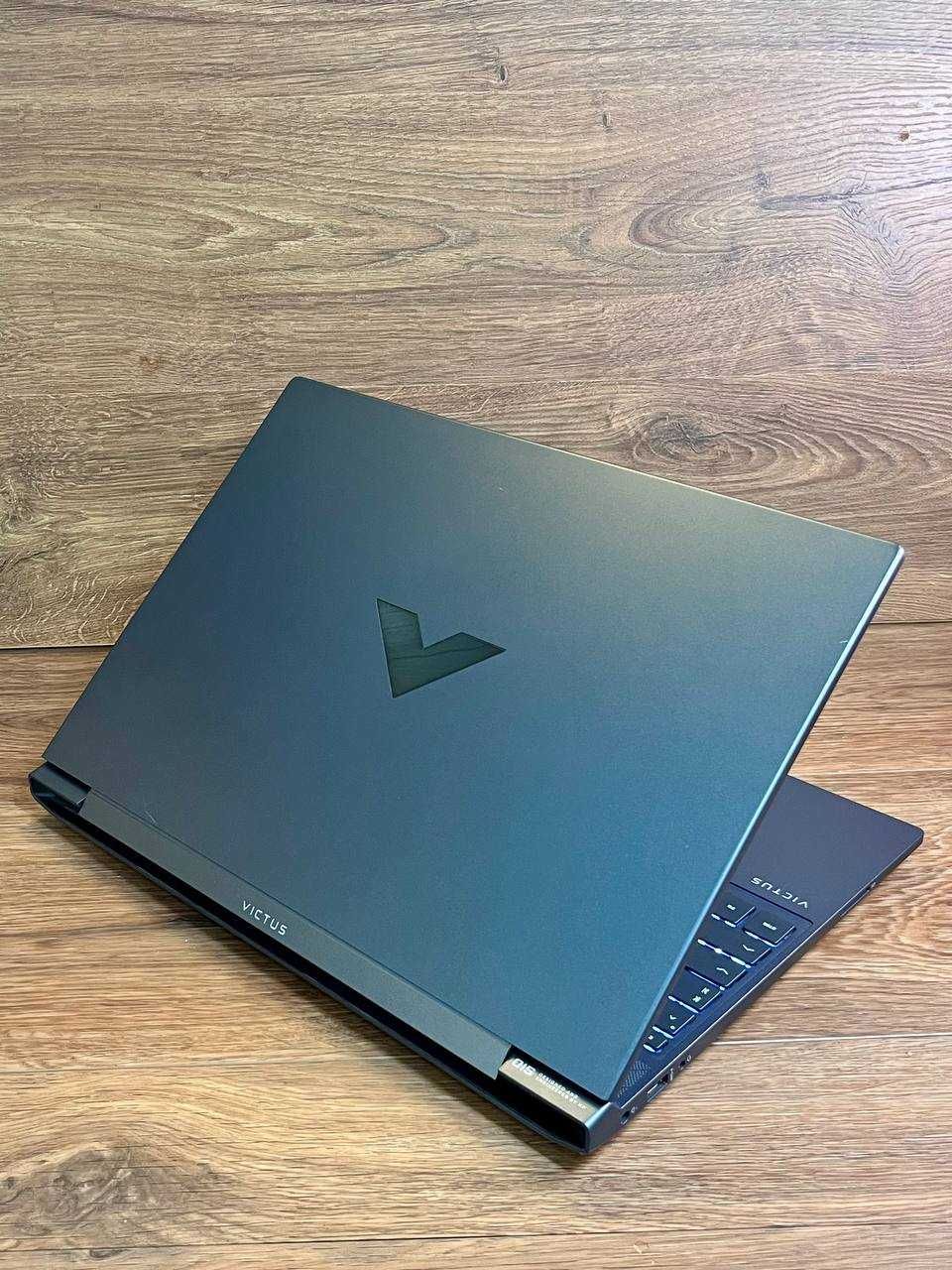 HP Victus Gaming 15\RTX 3050(4Gb)\Ryzen 5 5600H\M2 SSD-1Tb\DDR4-16Gb
