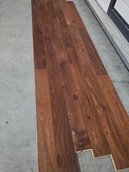 Parkiet akacja thermo 13x70x490 (warstwa 6 mm) olej (30 m2)