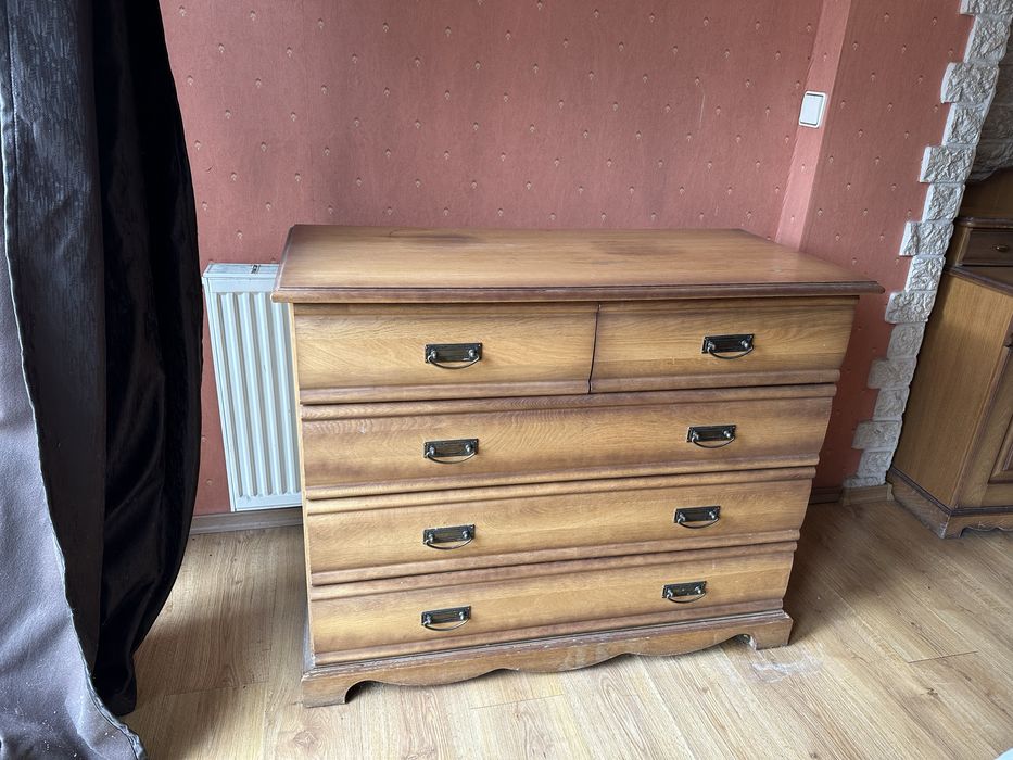 Stylowa sypialnia z drewna dąb