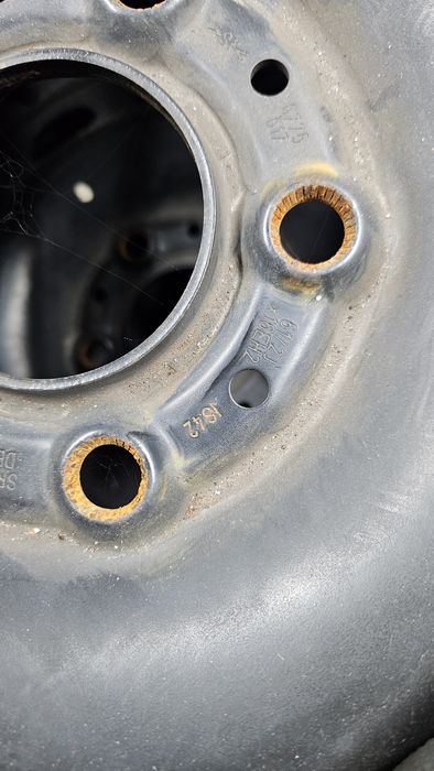 Шини та диски BMW з Європи 195 55 16