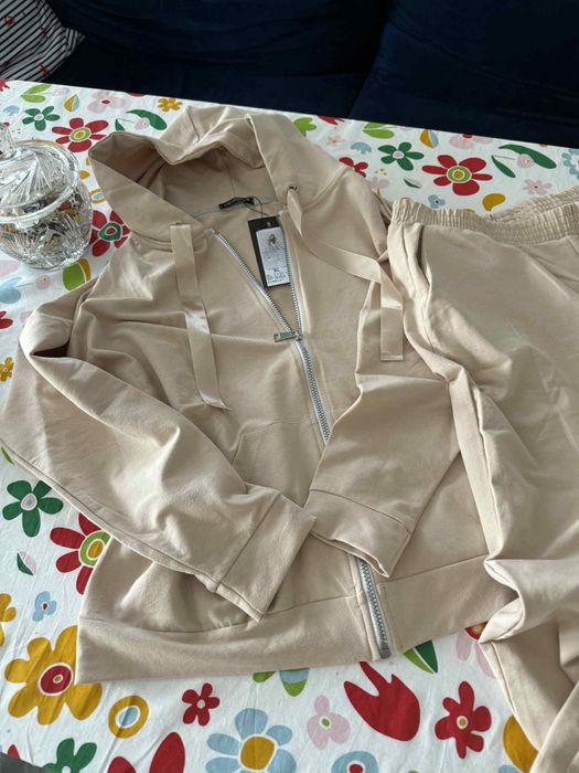 Nowy dresik sportowo elegancki damski