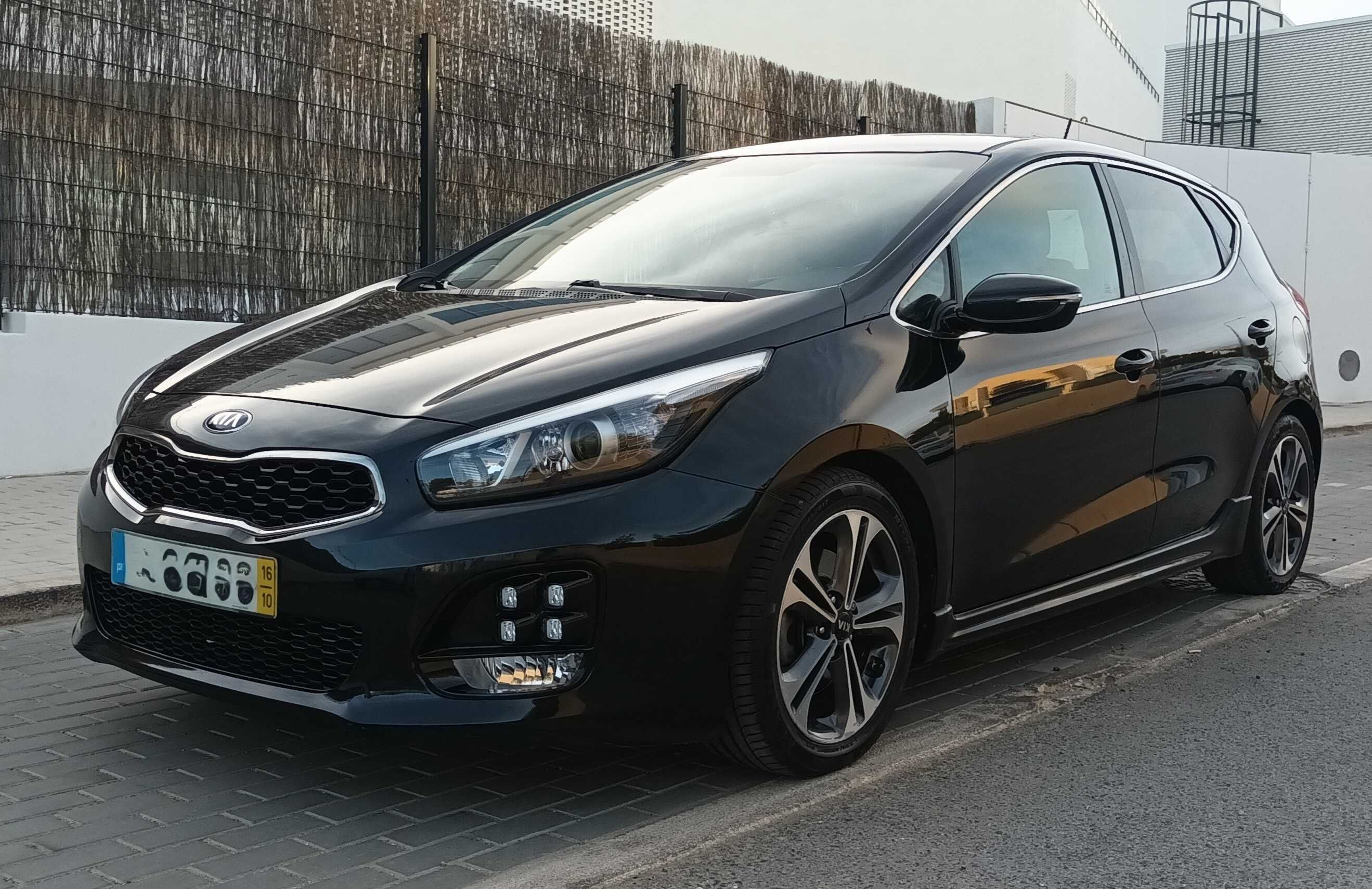 Kia Ceed GT LIne 1.0 T GDI, gasolina, 2016, excelente estado.89.300 Km