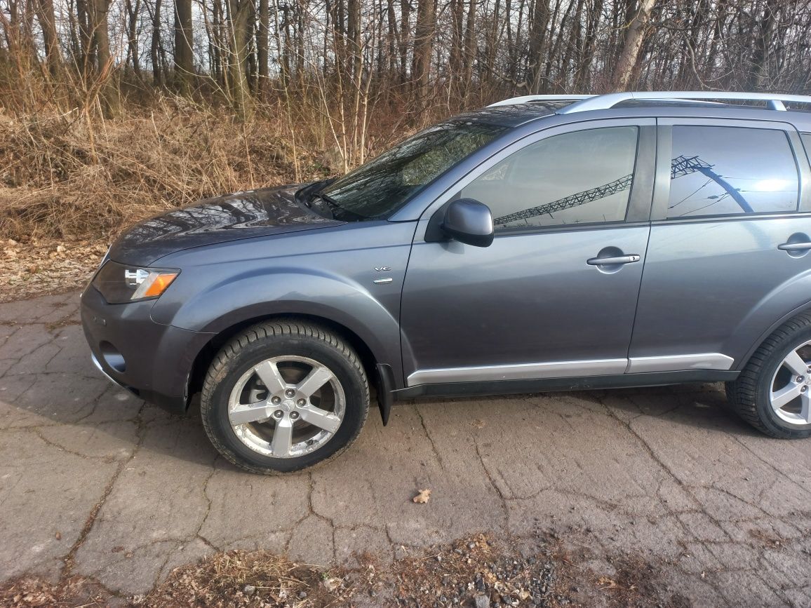 Продам Mitsubishi Outlander XL 2007р.в 3.0л