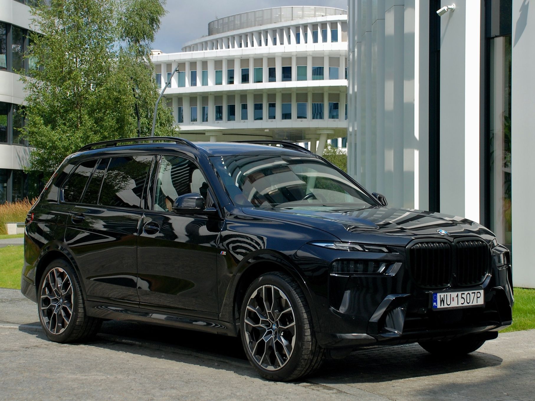 BMW X7 Salon Polska / Bowers / pneumatyka / skrętna oś / gwarancja