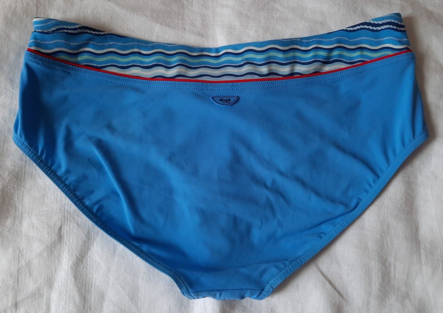 Dół bikini w rozm.  M/L marki Sloggi