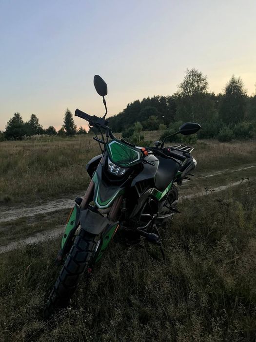 Продам мотоцикл  на документах