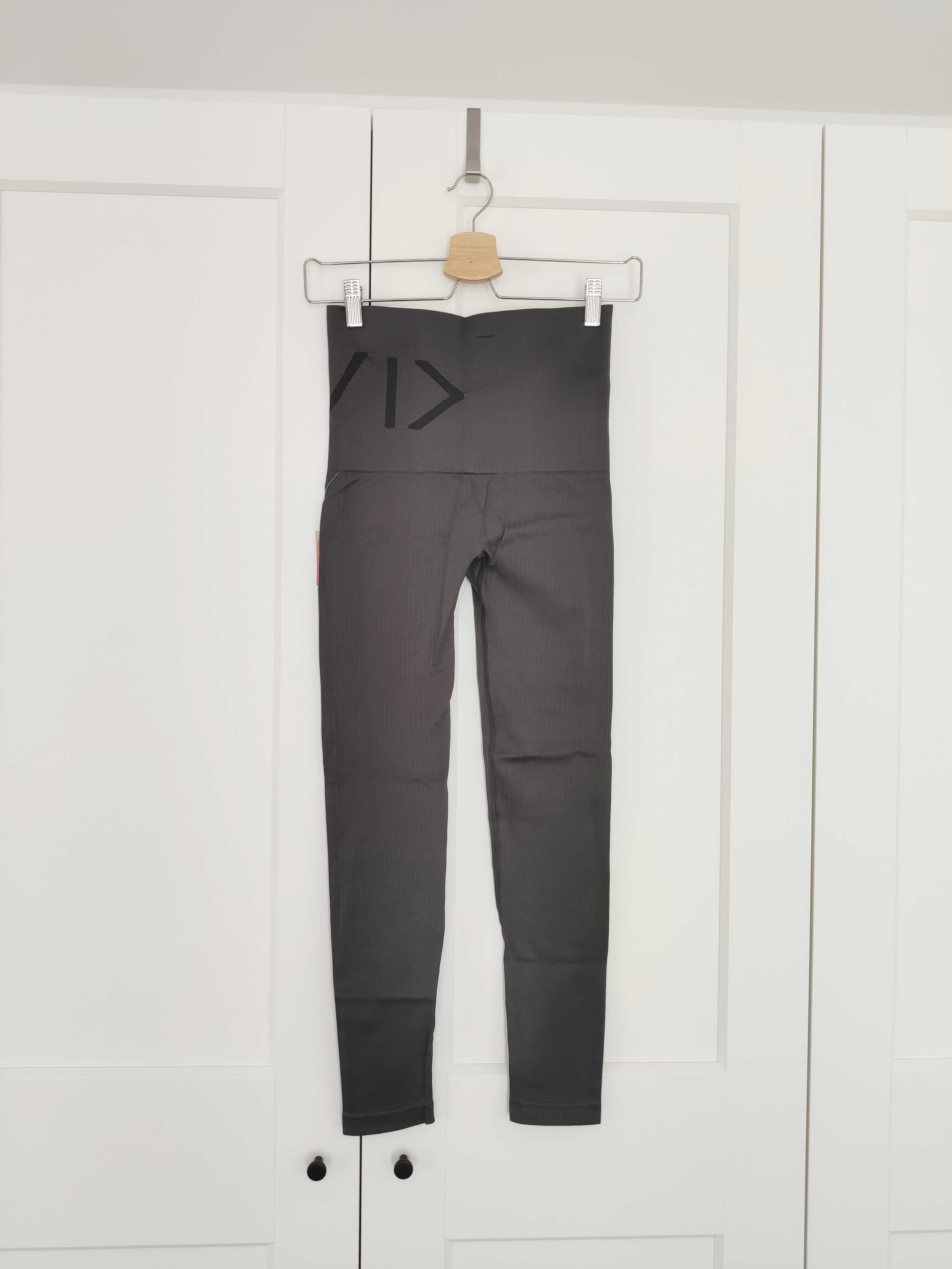 Kay day legginsy spodnie do ćwiczeń szare XS Kappahl