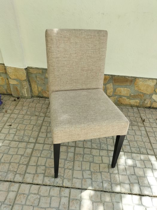 Cadeiras Forradas Antarte 140€ conjunto