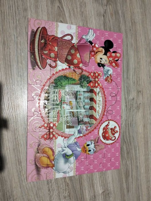 Puzzle z brokatem z motywem myszki Minnie