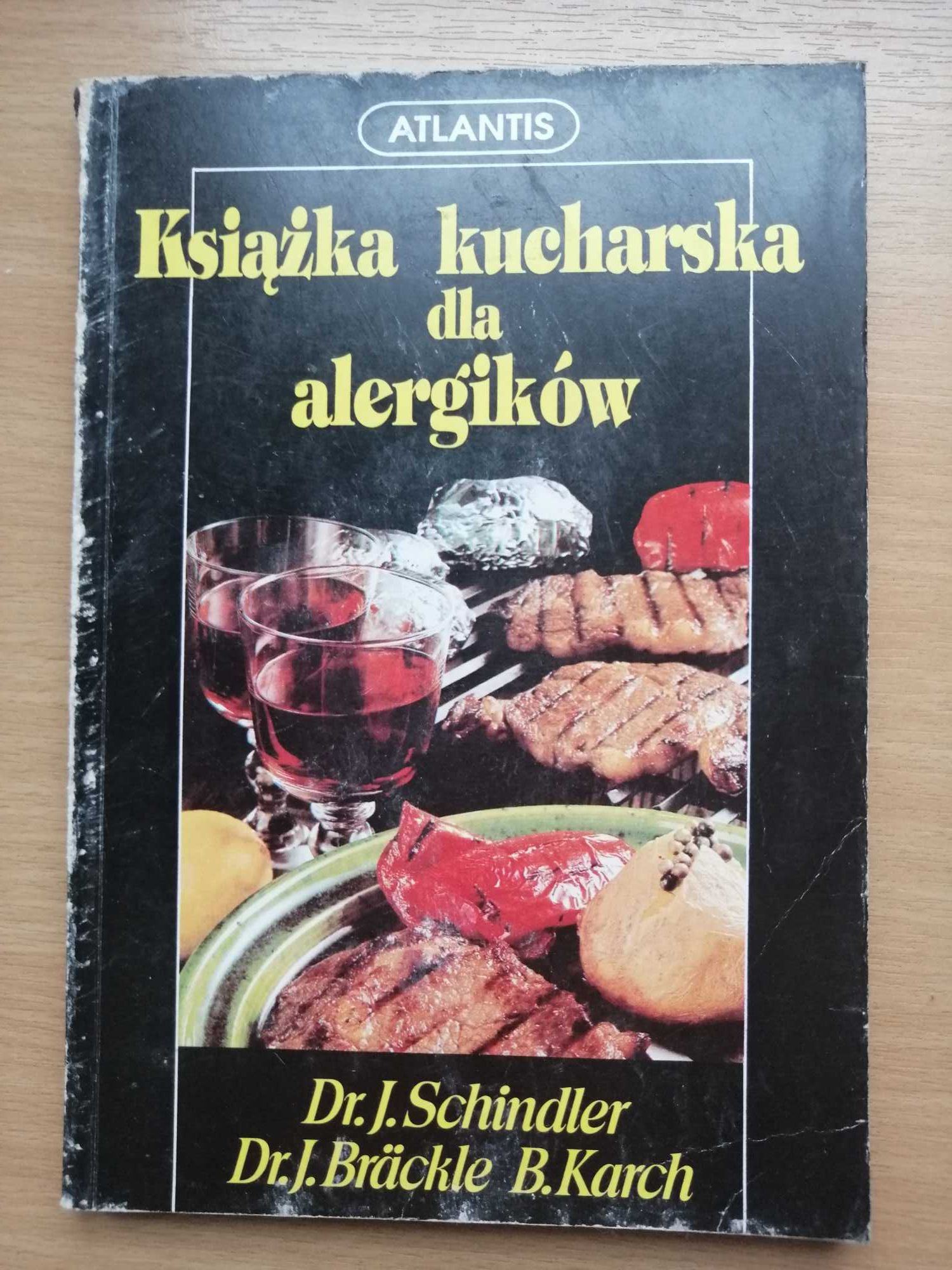 Książka kucharska dla alergików-J.Schindler,J.Brackle,B.Karch
